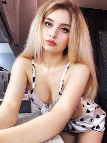 Галина Экстравагантная Блондинка фото 4