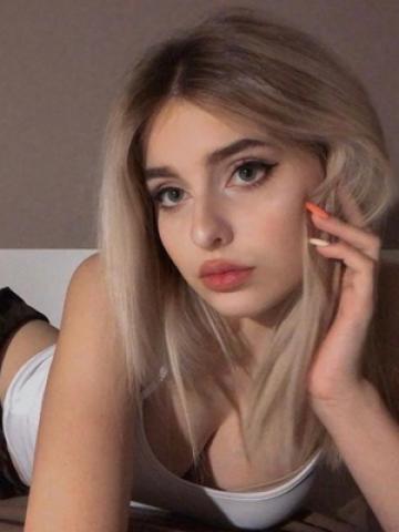 Галина Экстравагантная Блондинка фото 6